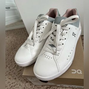 On The roger advantage sneaker. Final sale!